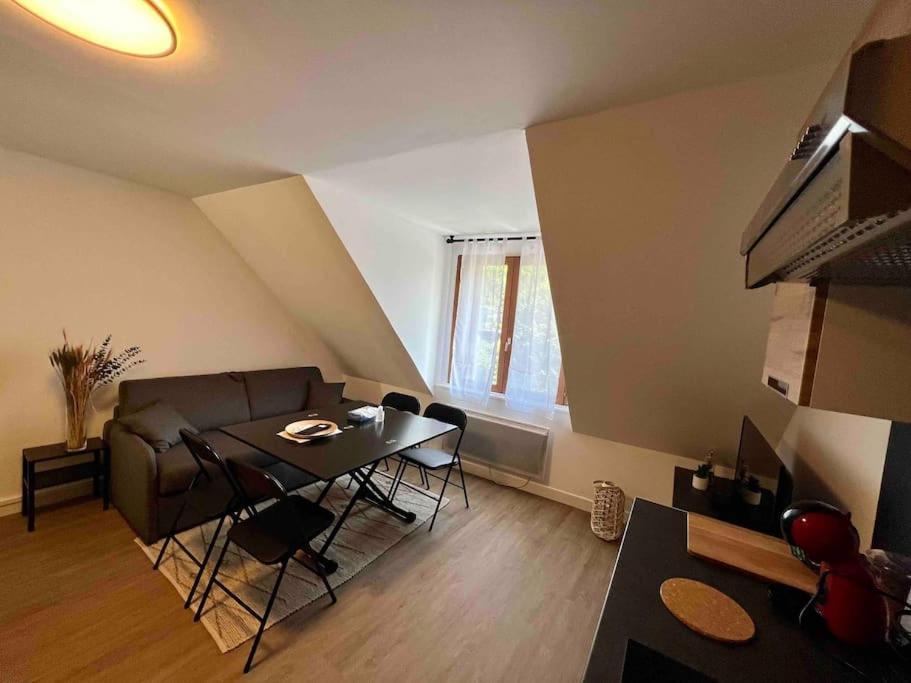 בסאנקון Appartement Centre-Ville / 6 Prsn / Bord Du Doubs / Au Pied De La Citadelle מראה חיצוני תמונה